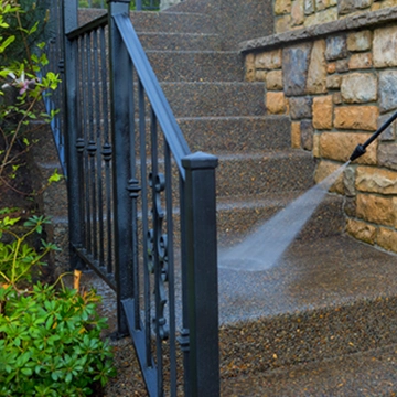 Retaining Walls Cleaning
